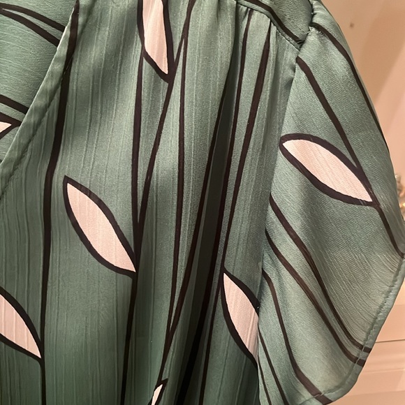 Ann Taylor Factory Blouse - Picture 4 of 4